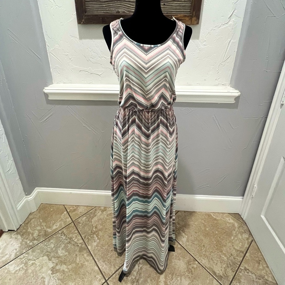 Maxi Sleeveless Pastel Dress